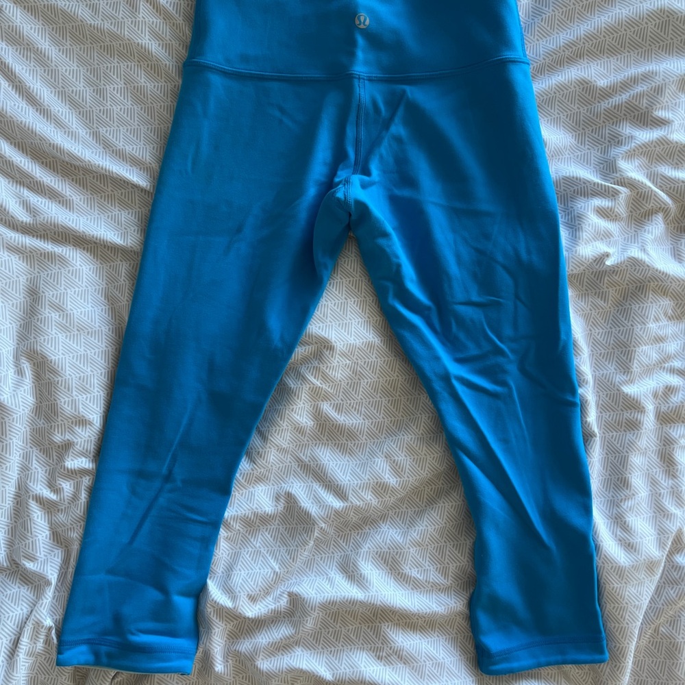 lululemon athletica Vibrant Blue Crop Leggings